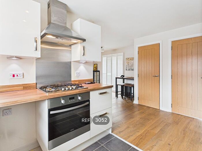 1 Bedroom Flat To Rent In Abbey Lane, Kingswood, HU7