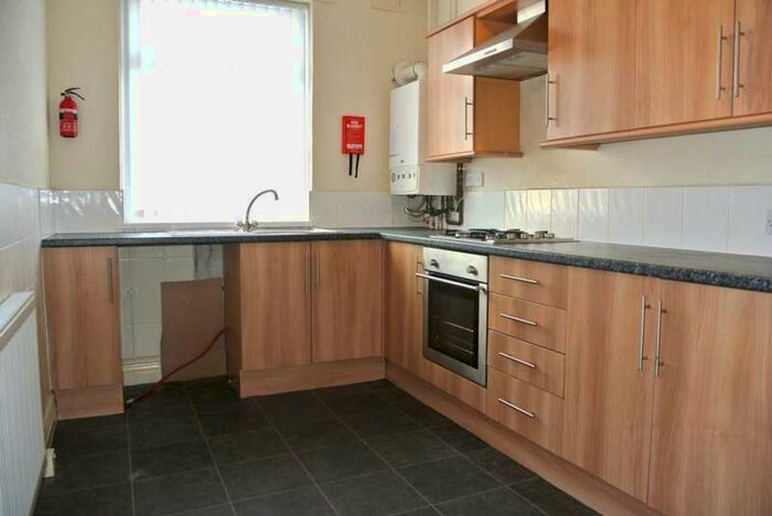 2 Bedroom Flat To Rent In Watson Road, Blackpool, FY4