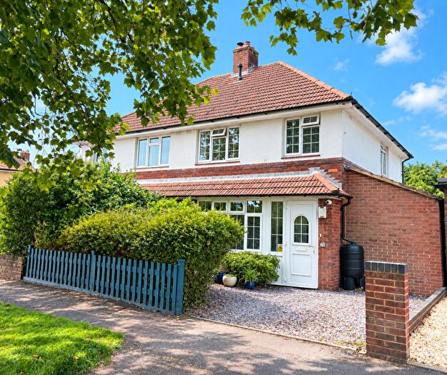 3 Bedroom Semi-Detached House For Sale In Coach Road, Hamble, Southampton, SO31