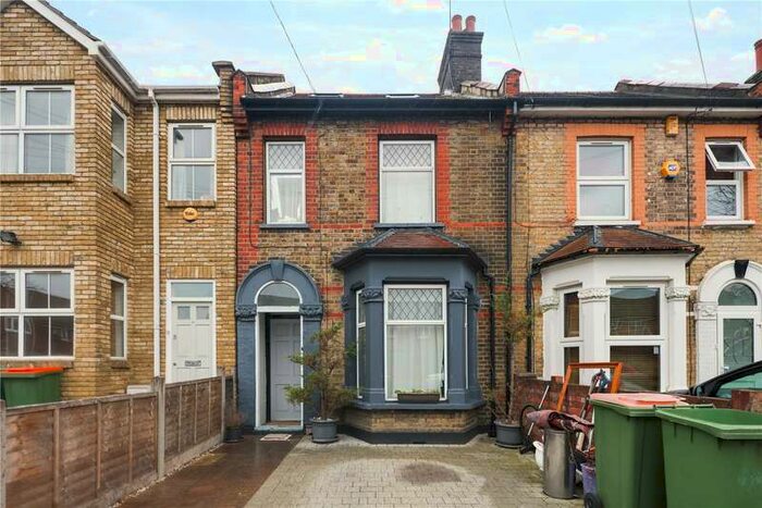4 Bedroom Terraced House To Rent In Gladding Road, London, E12