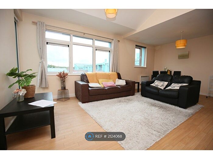 2 Bedroom Flat To Rent In Beauchamp House, Coventry, CV1