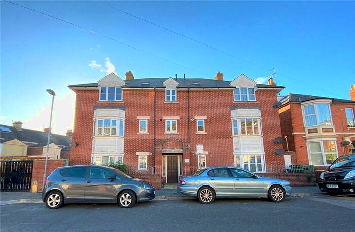 2 Bedroom Flat To Rent In Grange Road, Weymouth DT4