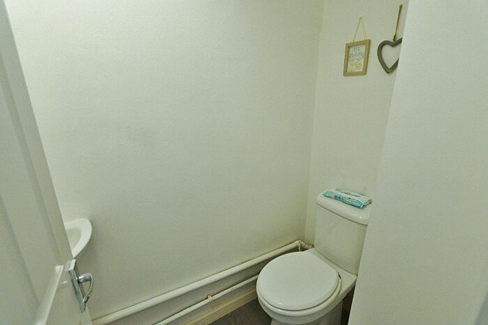 3 Bedroom Terraced House To Rent In Seymer Road, Romford, RM1