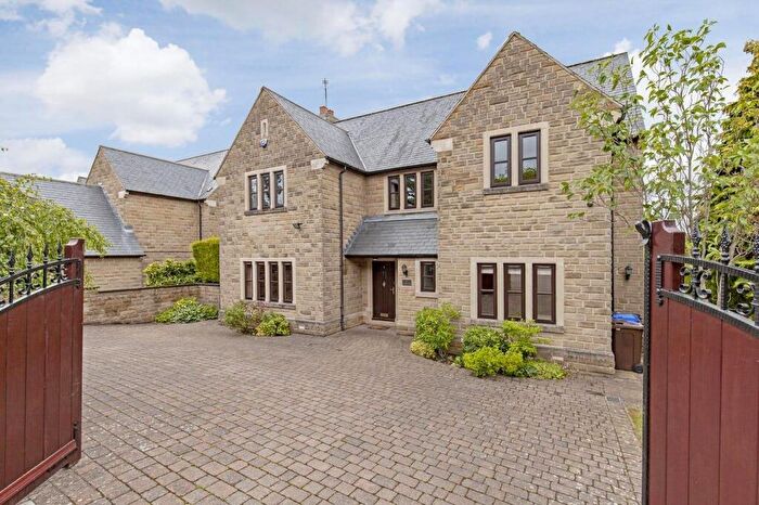 4 Bedroom Detached House To Rent In Bushey Wood Grove, Sheffield, S17