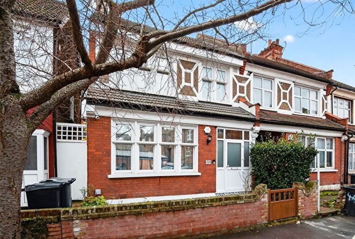 4 Bedroom End Terrace House For Sale In Lyndhurst Road, Thornton Heath, CR7