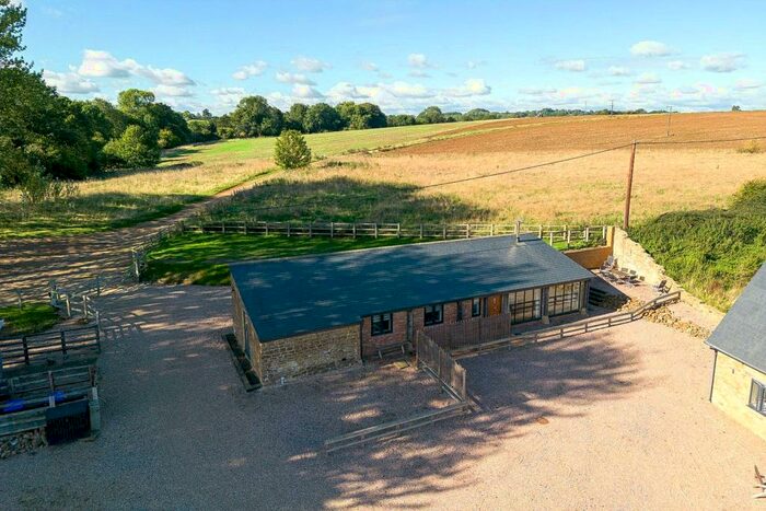 3 Bedroom Detached House To Rent In Dodford, Northamptonshire, NN7