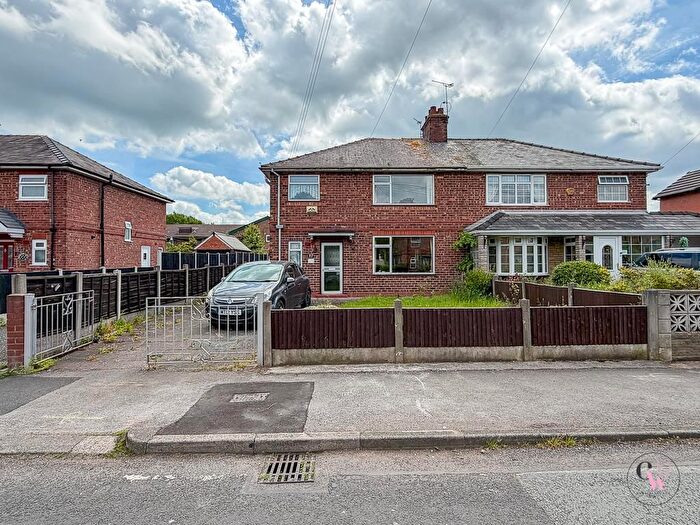 3 Bedroom Semi-Detached House For Sale In West Avenue, Rudheath, Northwich, CW9