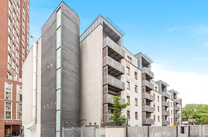 2 Bedroom Flat To Rent In Naylor Building West, Assam Street, London, E1