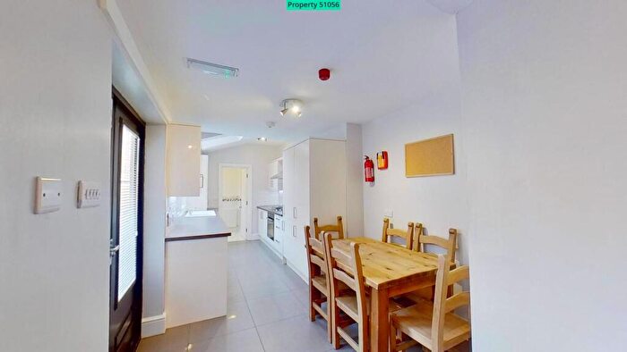 6 Bedroom End Of Terrace House To Rent In Rothesay Avenue, Nottingham, NG7