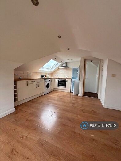 1 Bedroom Maisonette To Rent In Bloomfield Road, Bristol, BS4