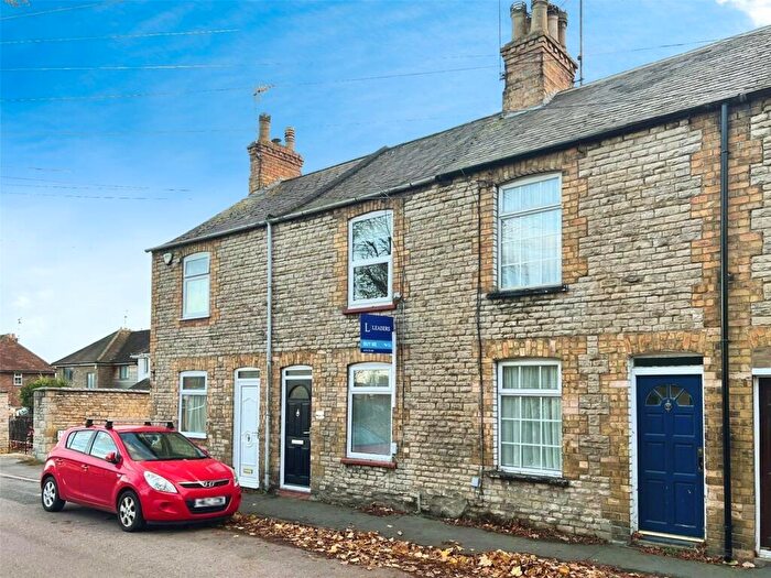 2 Bedroom Terraced House For Sale In Radcliffe Road, Stamford, Lincolnshire, PE9