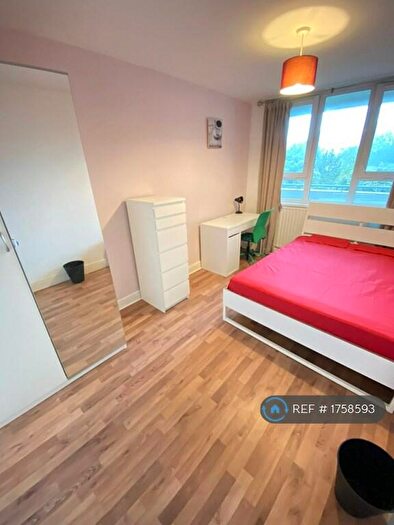 3 Bedroom Flat To Rent In President House, London, EC1V