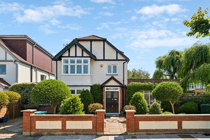 5 Bedroom Detached House For Sale In Parke Road, Barnes, SW13