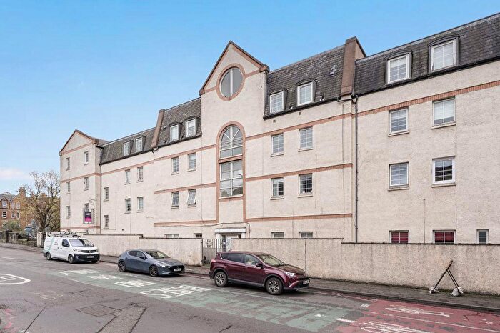 2 Bedroom Flat For Sale In /A Hermand Crescent, Slateford, Edinburgh, EH11