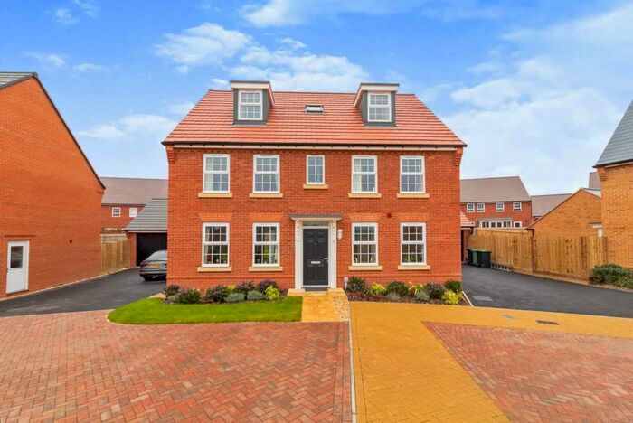 5 Bedroom Detached House For Sale In Harper Grove, Marston Moretaine, Bedford, MK43