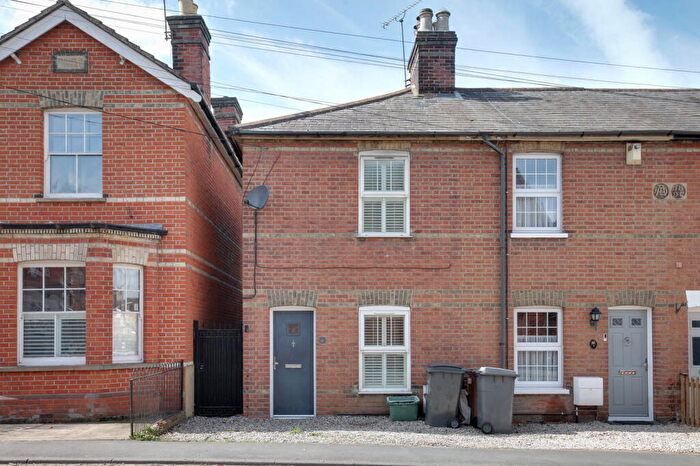 2 Bedroom End Of Terrace House For Sale In Beehive Lane, Chelmsford, CM2