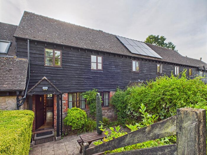 2 Bedroom Cottage To Rent In Old Clehonger, Hereford, HR2