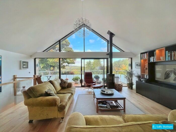 3 Bedroom Detached House To Rent In Rock House, Sledgegate Lane, Lea, DE4