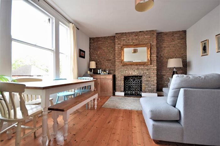 2 Bedroom Flat To Rent In Vesta Road, Brockley, SE4