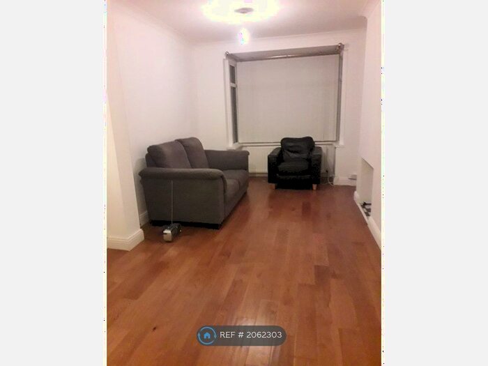 3 Bedroom Terraced House To Rent In Reid Street, Belfast, BT6