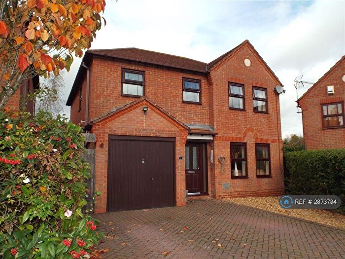 4 Bedroom Detached House To Rent In The Hythe, Milton Keynes, MK8