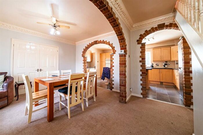 5 Bedroom Detached House For Sale In Chander Mews, Inkersall Green Road, Inkersall, Chesterfield, S43