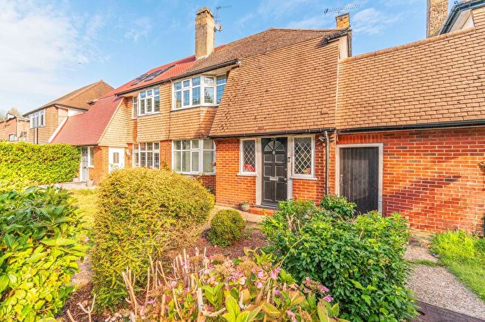 3 Bedroom Maisonette To Rent In West Barnes Lane, New Malden, KT3