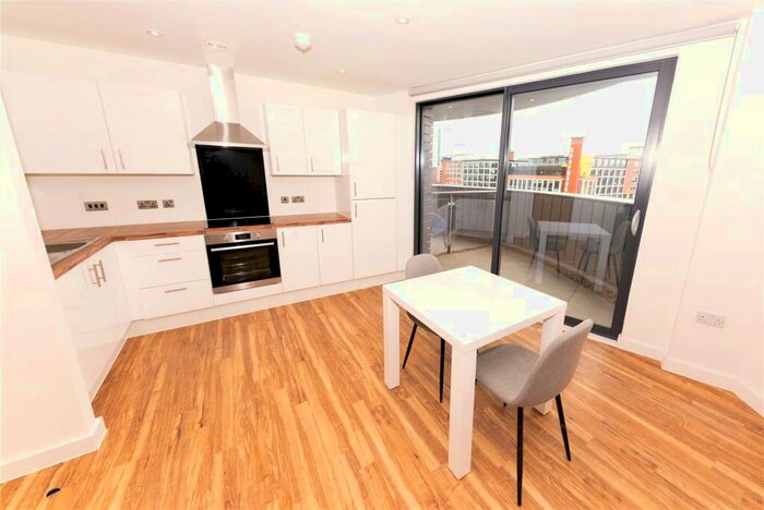 2 Bedroom Flat To Rent In Manchester Waters, Pomona Strand, Old Trafford, M16