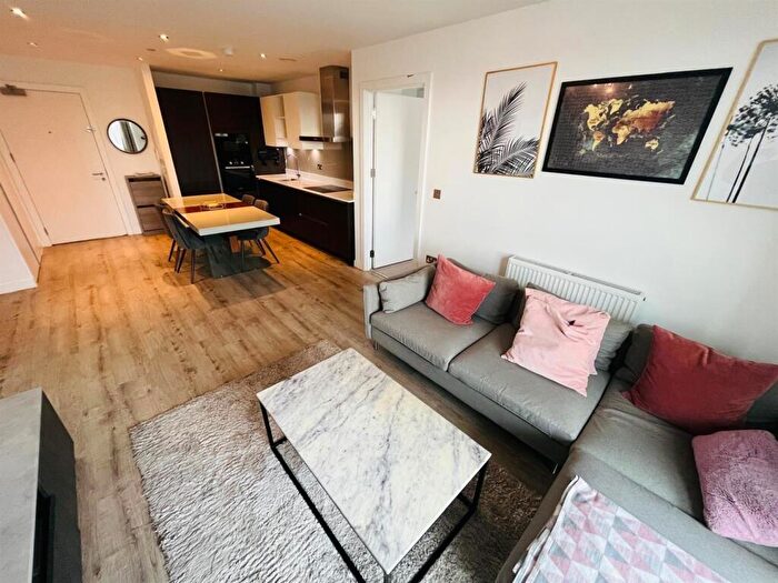 2 Bedroom Apartment For Sale In The Quarry, Middlewood Street, Salford, M5
