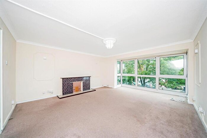 4 Bedroom Terraced House To Rent In St. Egbert's Way, North Chingford, E4