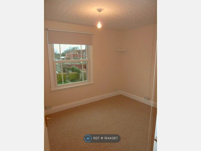 1 Bedroom Flat To Rent In Durleigh Road, Bridgwater, TA6