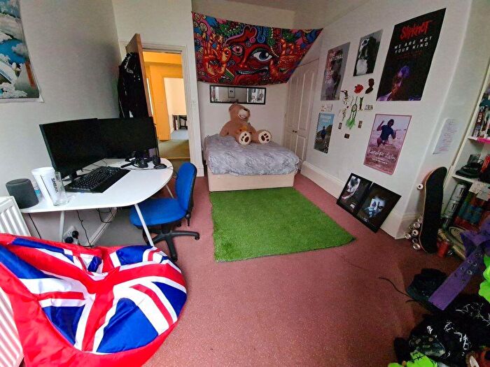 3 Bedroom House To Rent In Saint John's Avenue, Leeds, LS6