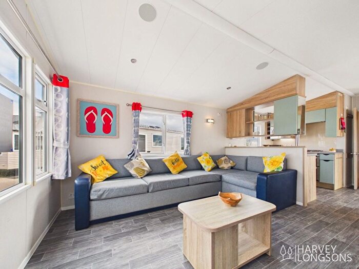 2 Bedroom Park Home For Sale In Tosside, Skipton, BD23