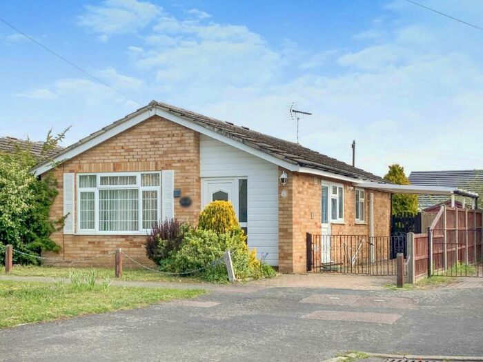 2 Bedroom Detached Bungalow For Sale In Woodlands Rise, Brandon, IP27