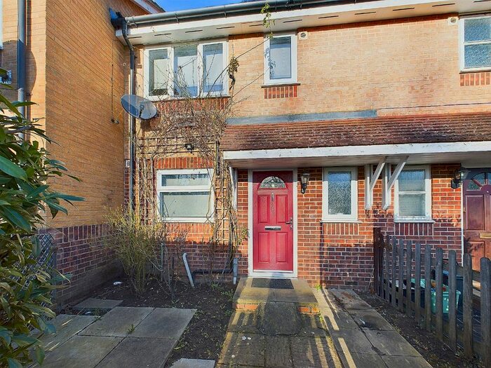 2 Bedroom Terraced House To Rent In Star Lane, Orpington, Kent, BR5