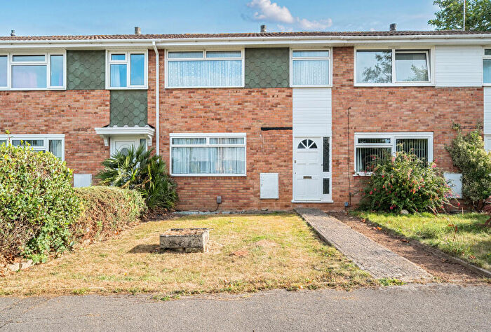 3 Bedroom Terraced House For Sale In Harescombe, Yate, Bristol, Gloucestershire, BS37
