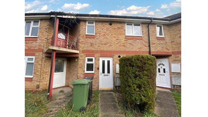 1 Bedroom Flat For Sale In Flat Challenor Close, Abingdon, Oxfordshire, OX14