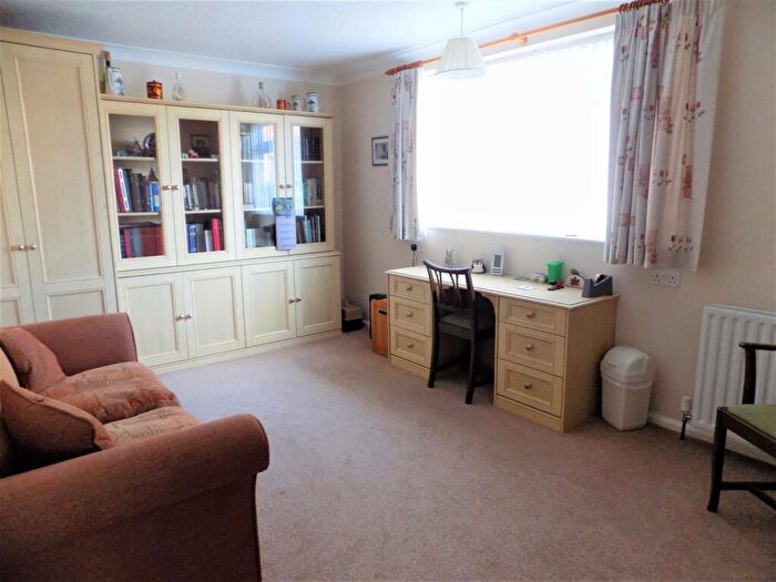 3 Bedroom Bungalow For Sale In Hawksworth Road, Syerston, NG23