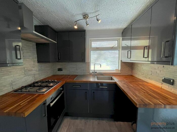 2 Bedroom Terraced House To Rent In Commercial Street, Blaenllechau -, Ferndale, CF43