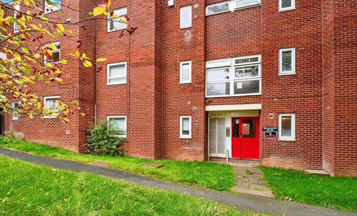 2 Bedroom Flat For Sale In Beaconsfield, Brookside, Telford, Shropshire, TF3