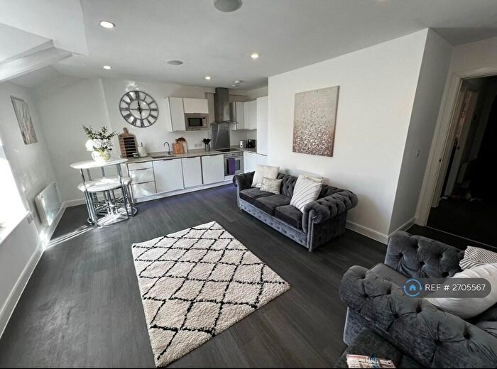 2 Bedroom Penthouse To Rent In Cathedral Road, Cardiff, CF11