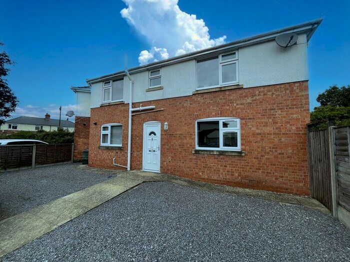 3 Bedroom House To Rent In Huxley Road, Tredworth, GL1