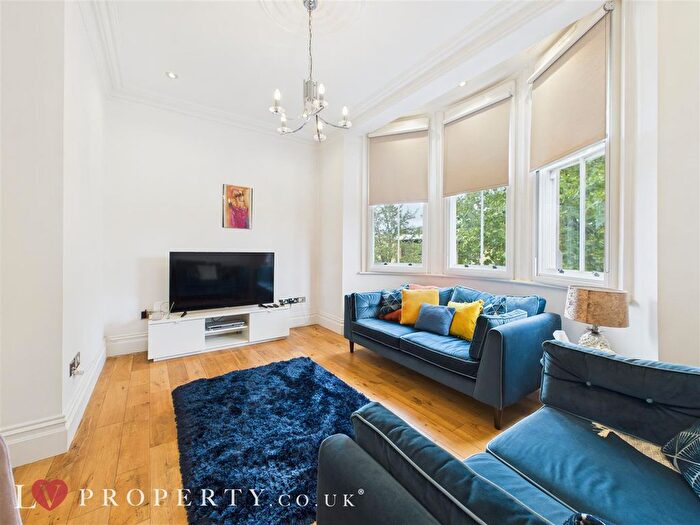 1 Bedroom Flat For Sale In Mint Drive, Hockley, Birmingham, B18