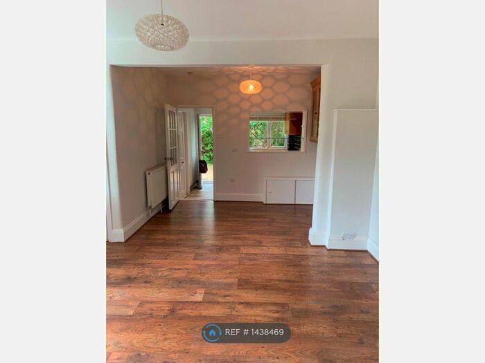 1 Bedroom Flat To Rent In Grovlands Rd, Reading, RG30