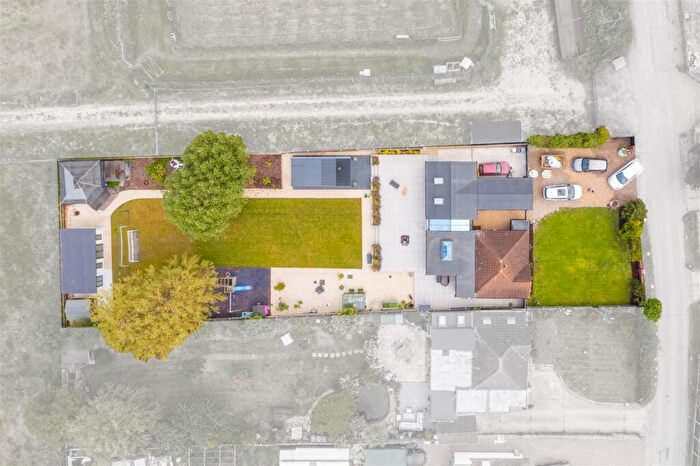 3 Bedroom Detached Bungalow For Sale In Pudsey Hall Lane, Canewdon, Rochford, SS4