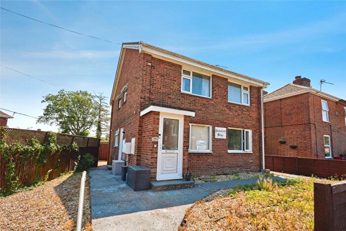 2 Bedroom Flat For Sale In Station Road, Wootton Bridge, Ryde, Isle Of Wight, PO33