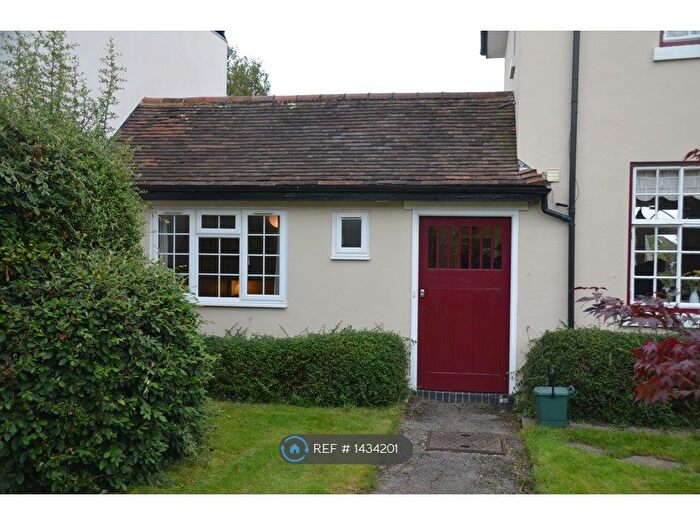 Studio To Rent In Battlefield Road, St. Albans, AL1