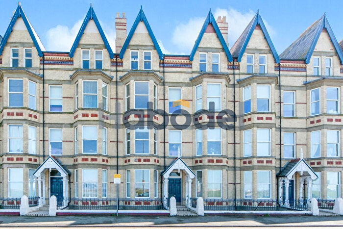 1 Bedroom Flat To Rent In West Parade, Rhyl, LL18