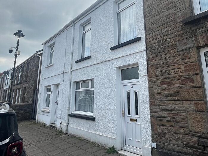 3 Bedroom Terraced House To Rent In Commercial Street, Ystradgynlais, Swansea, City And County Of Swansea., SA9