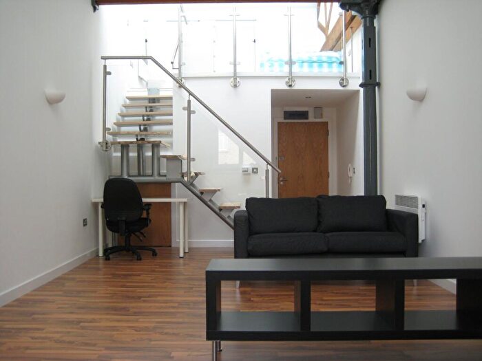 1 Bedroom Apartment To Rent In Rook Street, Huddersfield, HD1